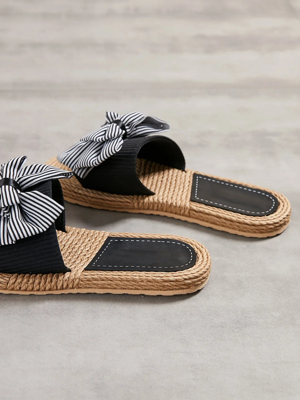 Female Summer Slippers Artificial Straw Sole Shoes Lady Summer Indoor Flat with Flip Flops Stitching Floral Women Slippers